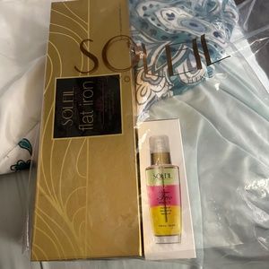 Soleil Flat Iron and Soleil Trio Oil
